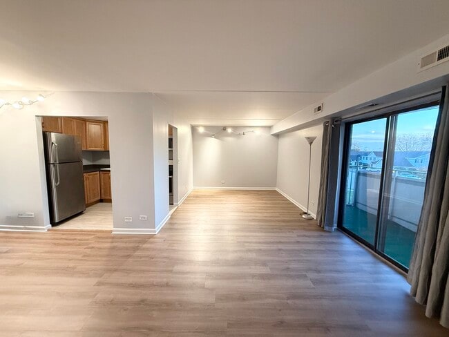 Foto del edificio - 1460 Fairlane Dr