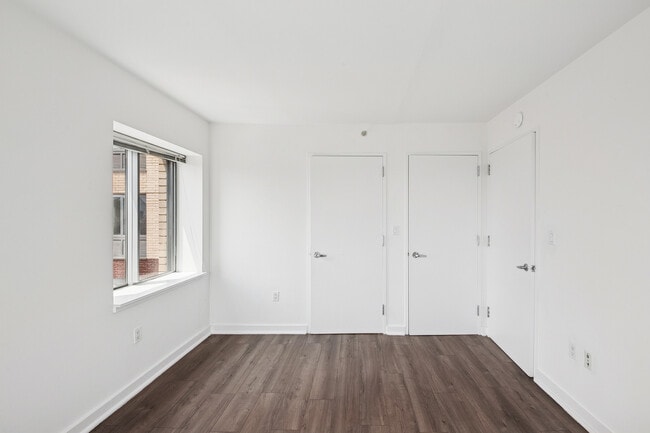 Interior Photo - MODA