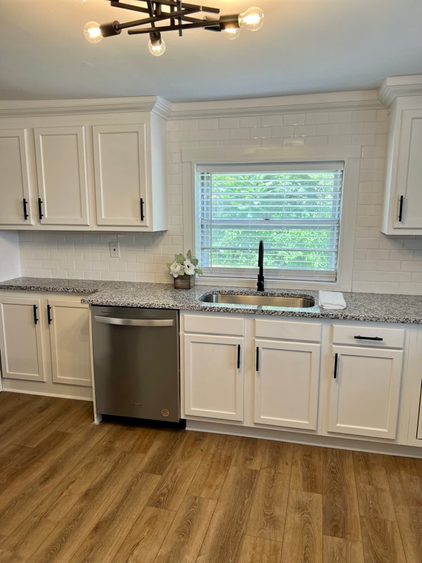 Building Photo - 736 Everett Rd