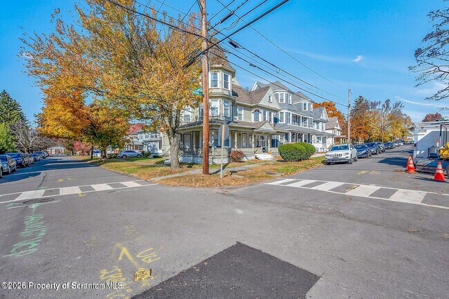 Foto del edificio - 1703 Monsey Ave