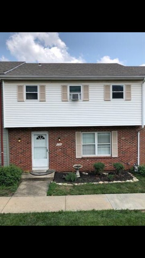 Primary Photo - 6220 E 129th St