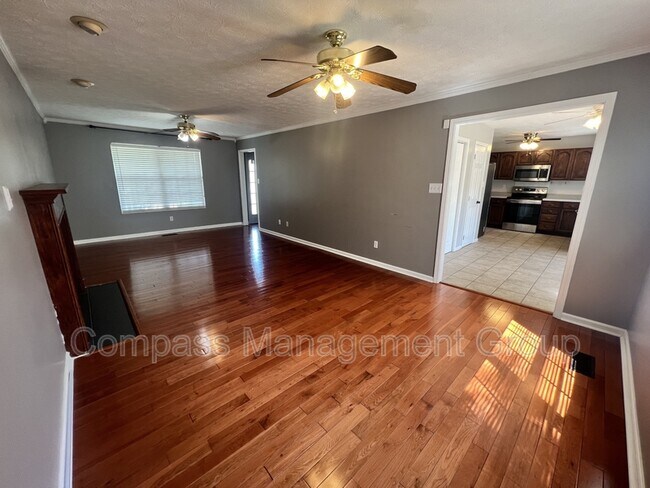 Foto del edificio - 5812 San Cristebal Ln