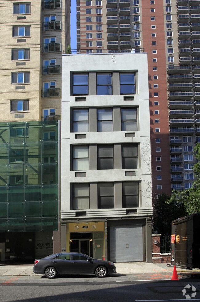 Foto principal - 552 W 43rd St