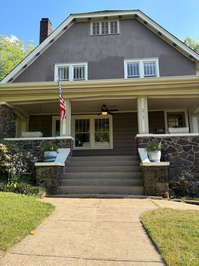 Building Photo - 2717 Caldwell Ave S