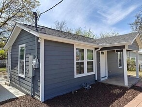 Building Photo - 207 W College Ave
