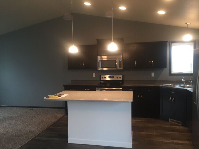 Foto del edificio - 3710 10th St S