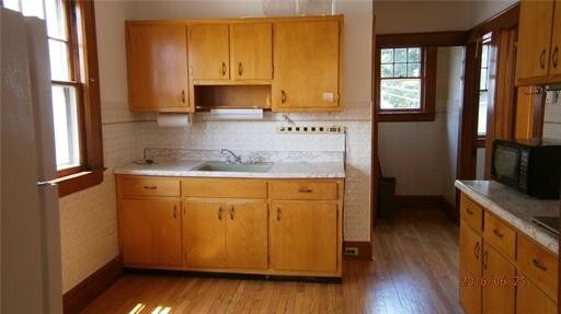 Building Photo - 130 Broughton Ave