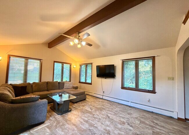 Building Photo - 37235 N Hillside Dr