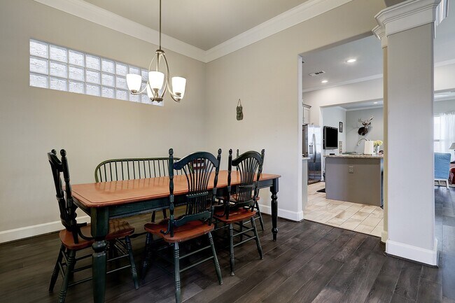 Foto del edificio - 5326 Larkin St