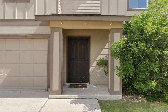 Building Photo - 6418 Dynamic Sound