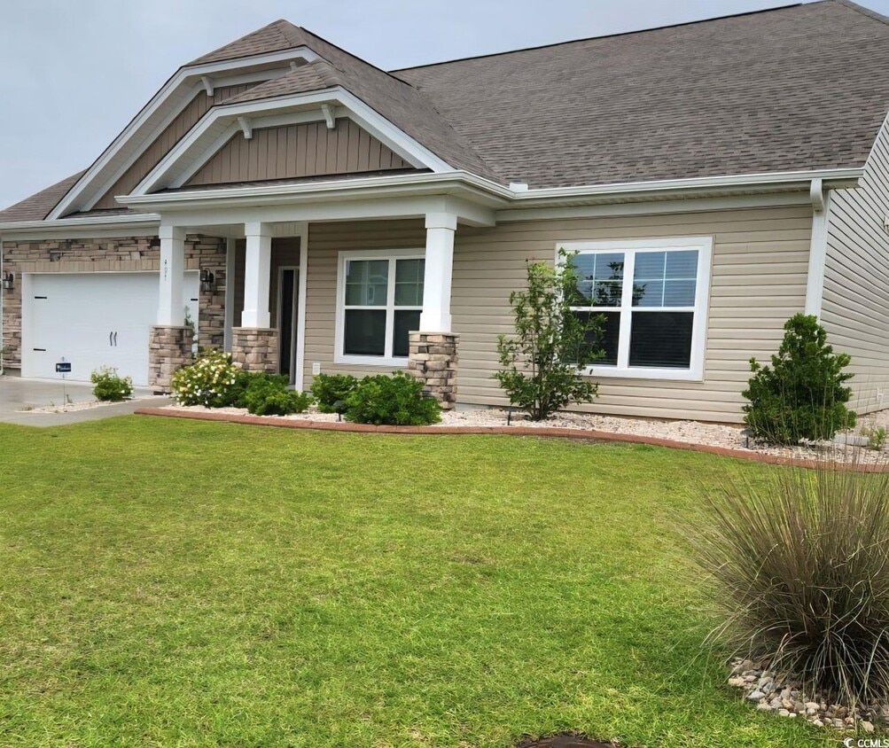 Primary Photo - 497 Hillsborough Dr