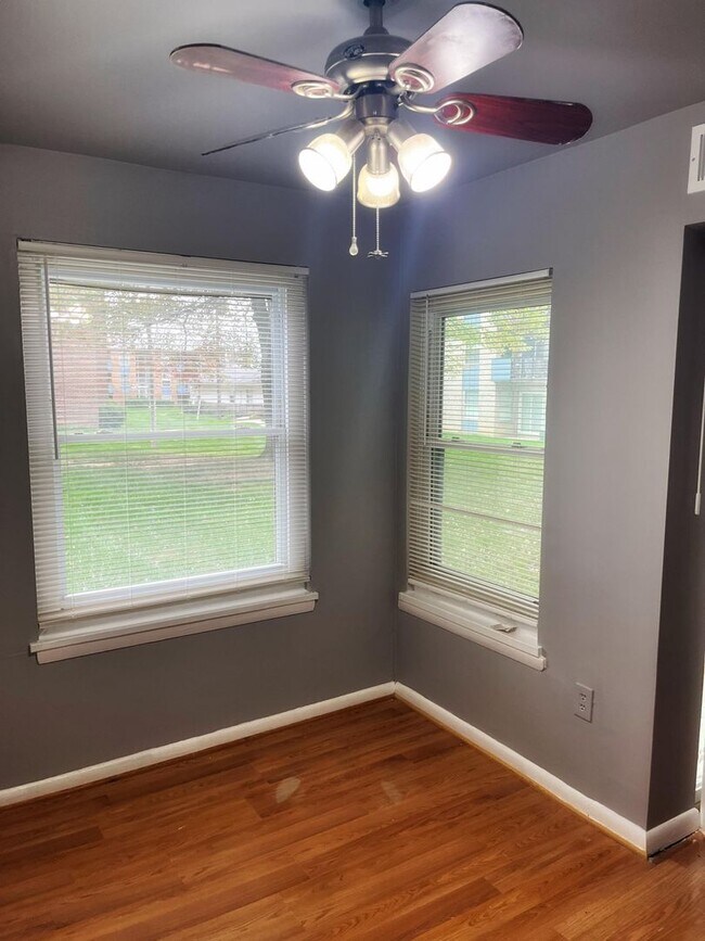 Foto del edificio - 2 Bed 1 Bath Suitland, MD