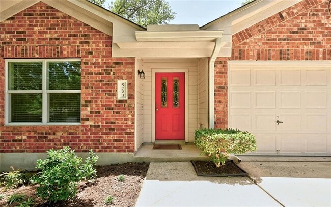 Foto del edificio - 5703 Marchmont Ln