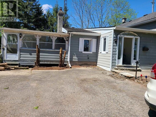 Building Photo - 687 New Dundee Rd