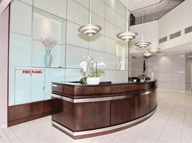 Foto del edificio - 7002 JFK Blvd E