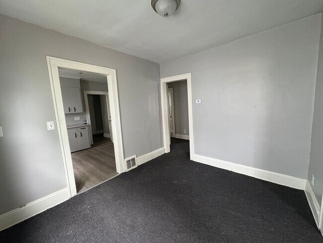 Foto del edificio - 16524 Kipling Ave