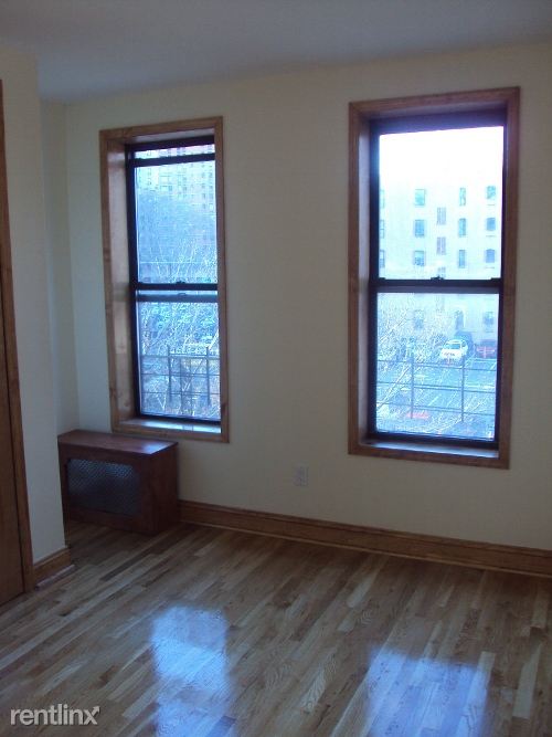 Building Photo - 330 W 36th St