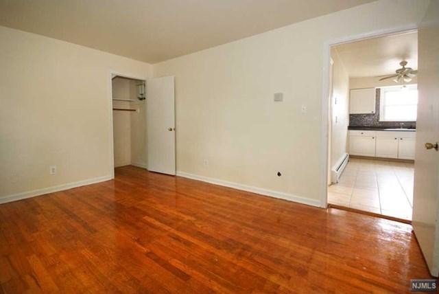 Building Photo - 1 bedroom in Lyndhurst NJ 07071
