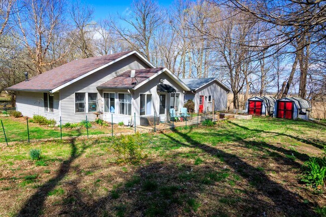 Building Photo - 4309 N Ruppert Rd