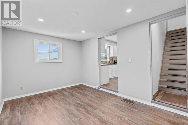 Building Photo - 13 Craig Blvd