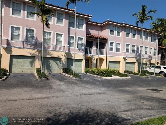 Building Photo - 6558 W Sample Rd