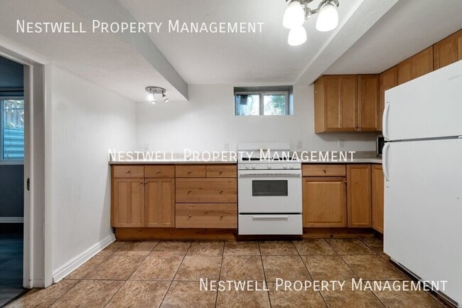 Building Photo - 1160 E 500 S
