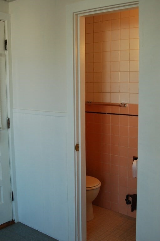 10 Hartford Ave W Unit 1L, Uxbridge, MA 01569 Room for Rent in