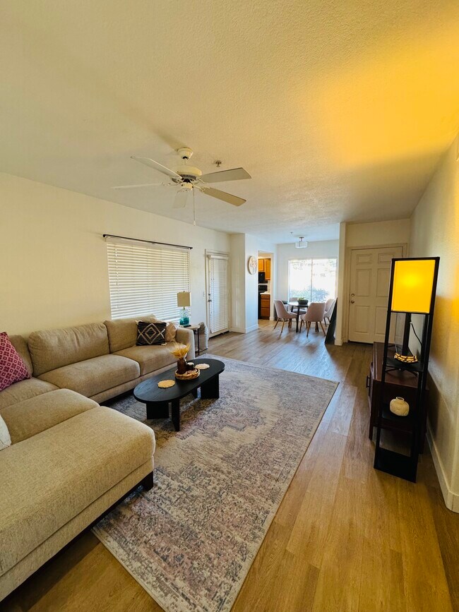 Foto del edificio - 7008 E Gold Dust Ave