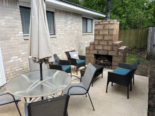 Foto del edificio - 3 br, 2 bath House - 2017 Wilderland Circle