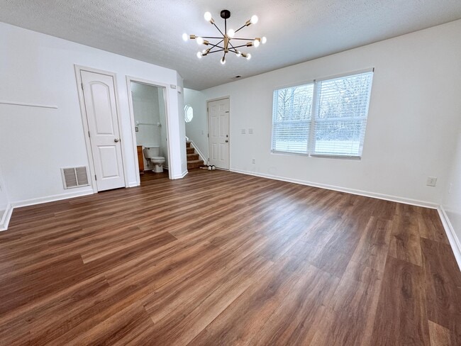 Foto del edificio - 7257 Reynolds Crossing Dr