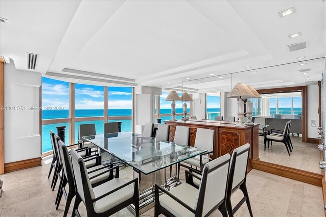 Foto del edificio - 5025 Collins Ave