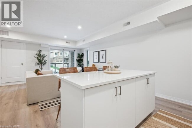 Building Photo - 34 REVERIE Wy