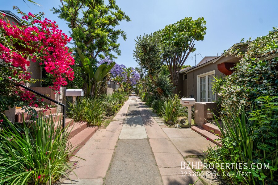 Foto principal - 1237 Havenhurst Dr