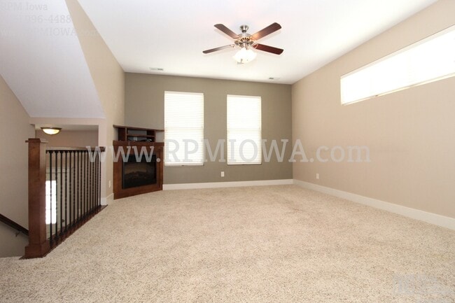 Building Photo - JOHNSTON SCHOOLS!! 3 Bed 2.5 Bath Townhome in Grimes