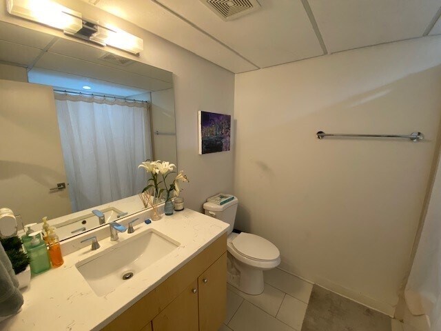 Foto del edificio - 1336 N Damen Ave