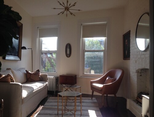 Foto principal - 134 Perry St