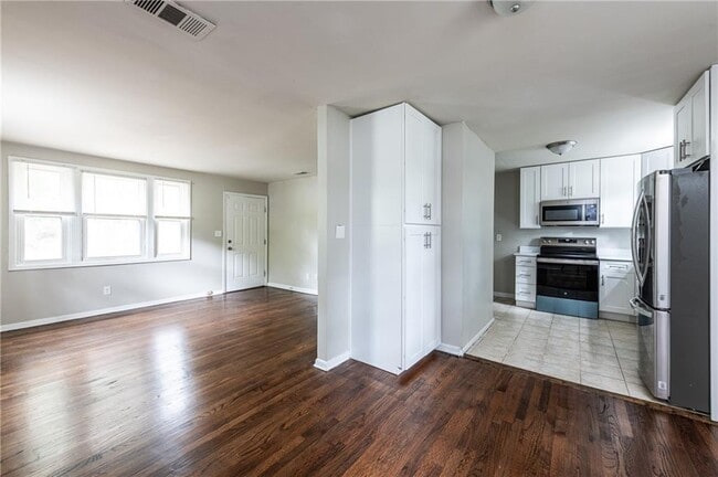 Foto del edificio - 3527 Bolfair Dr NW