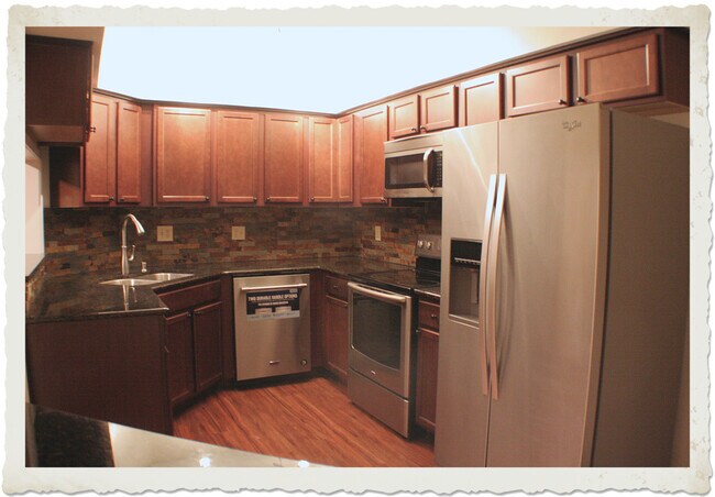 Building Photo - 1700 Amelia Ct