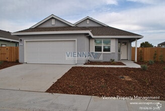 Building Photo - 513 Fox Hunt Wy