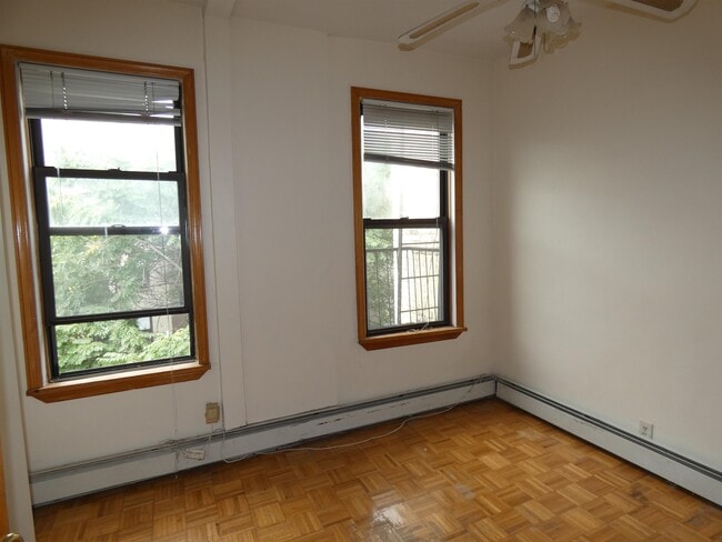 Foto del edificio - 936 Willow Ave