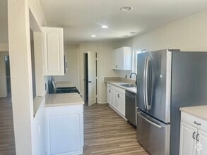 Building Photo - 56715 Scandia Ln