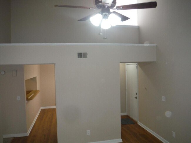 Building Photo - 4617 Sharon Chase Dr