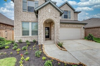 Building Photo - 30338 Tall Fescue Dr