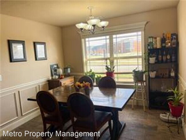 Building Photo - 4 br, 2 bath House - 3104 Featherston Rd.
