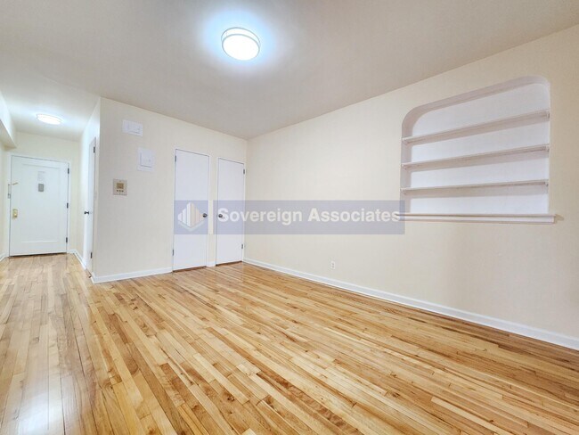 Building Photo - 500 Kappock Street
