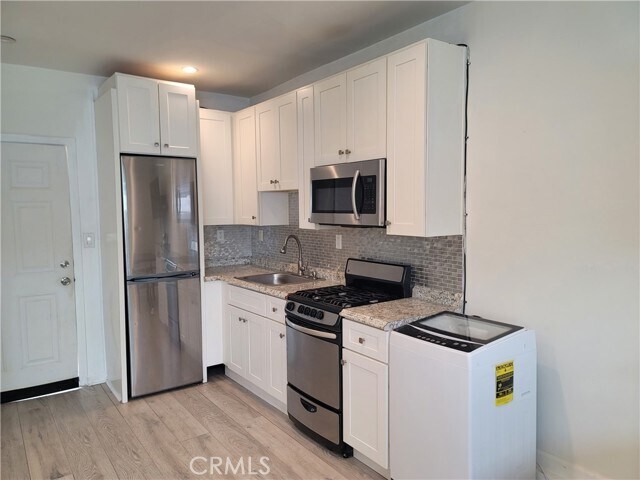 Foto del edificio - 17559 Lemay St