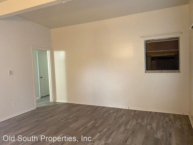 Building Photo - 3 br, 1.5 bath House - 4518 Deauville Way