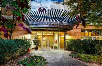 Building Photo - 7752 E 4th Ave