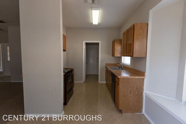 Foto del edificio - 3 br, 2 bath House - 8015 Wayword Trail