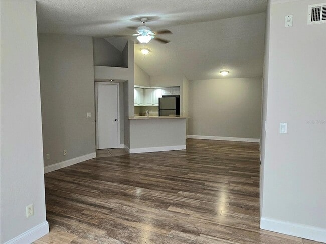 Building Photo - 4630 Commander Dr